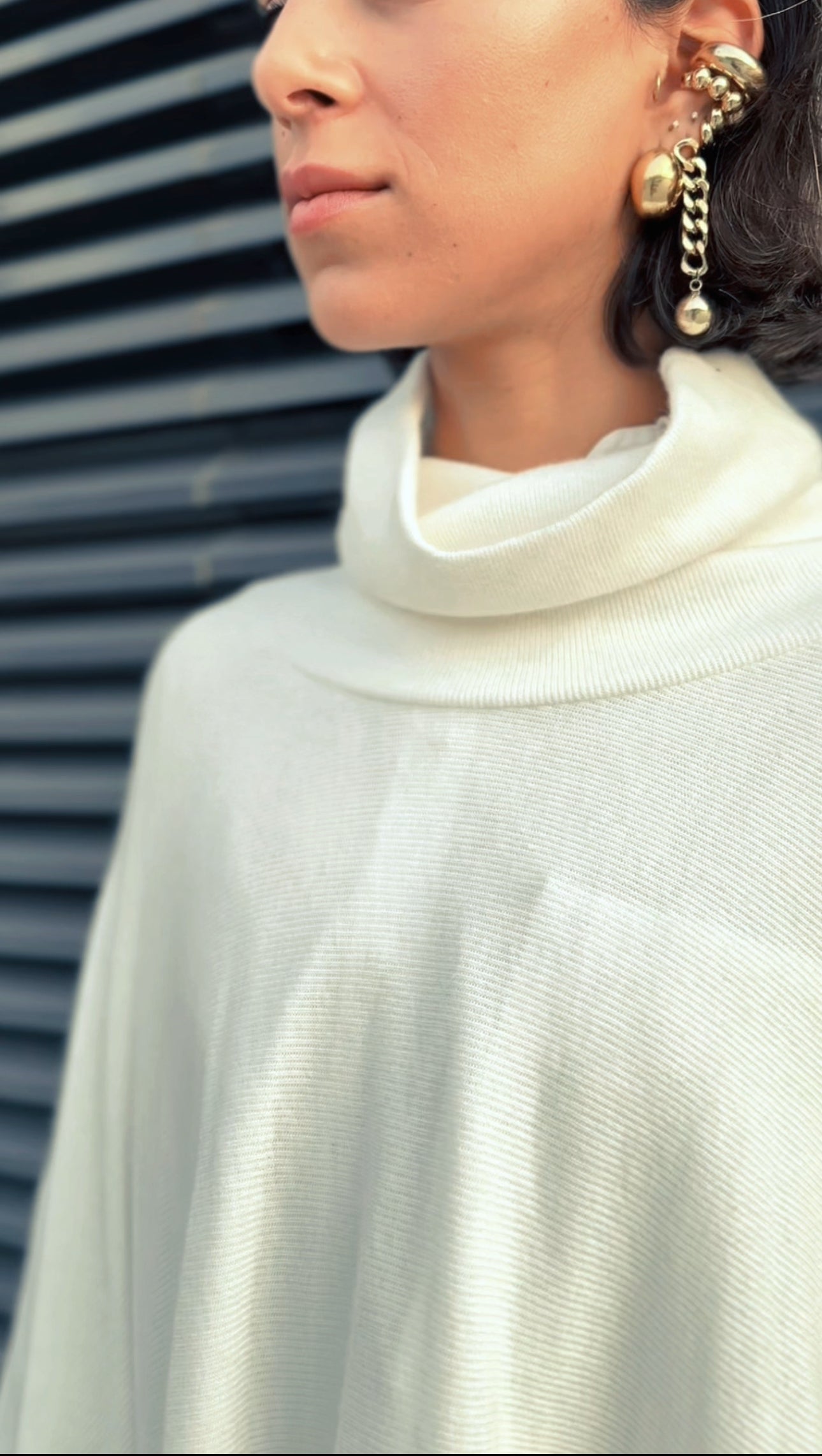 Off white cashmere top