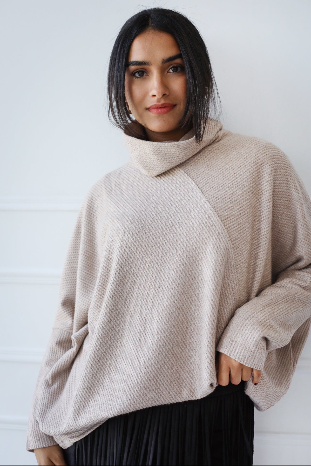 Basic beige pullover