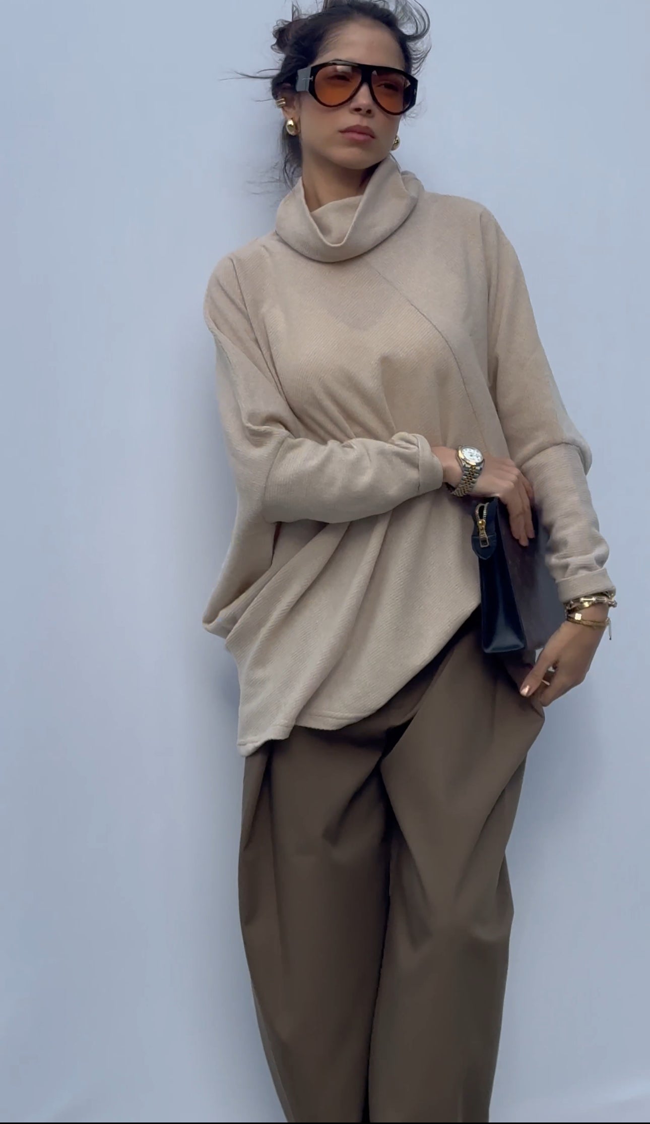 Light beige basic pullover