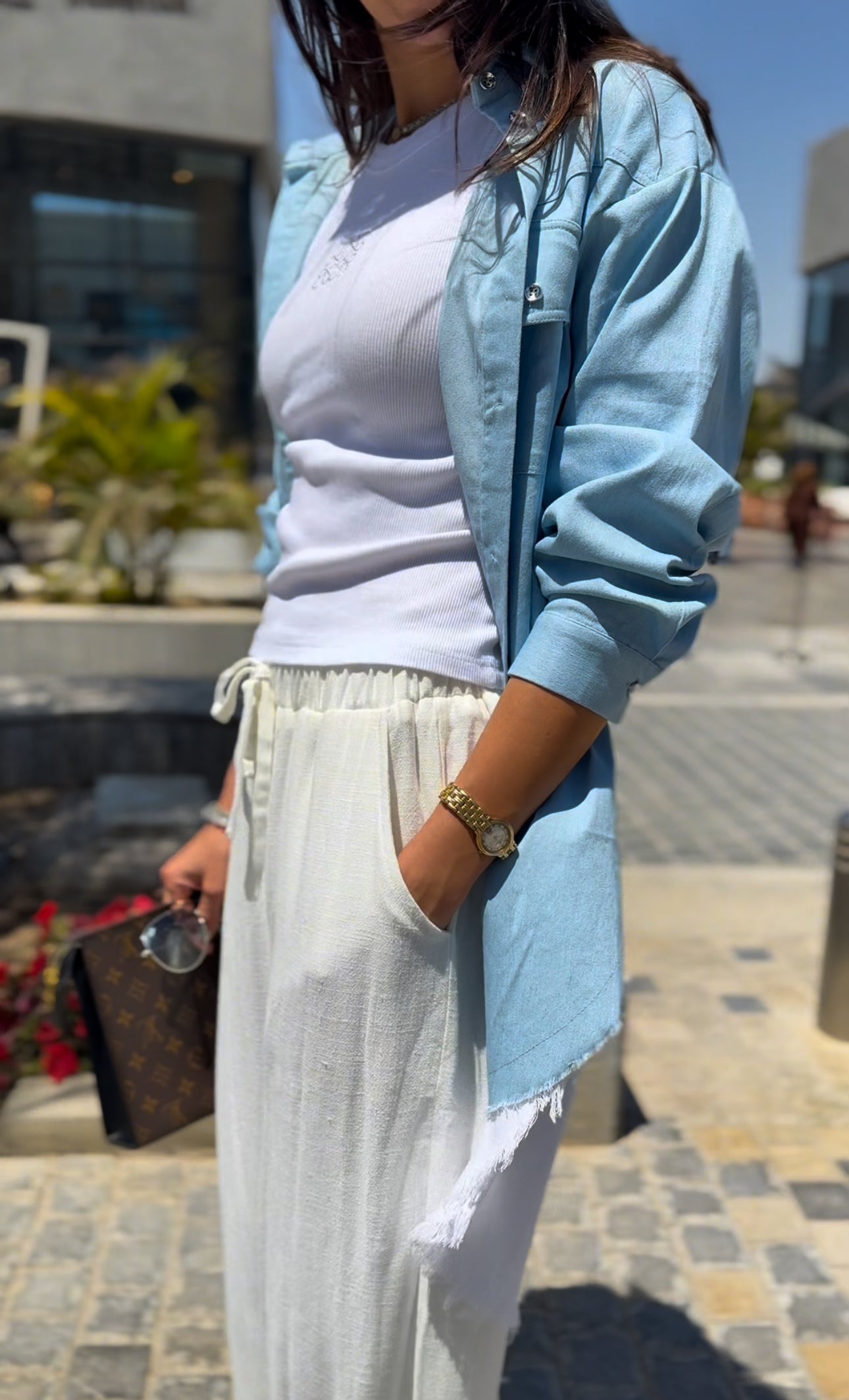 Jeans x linen shirt