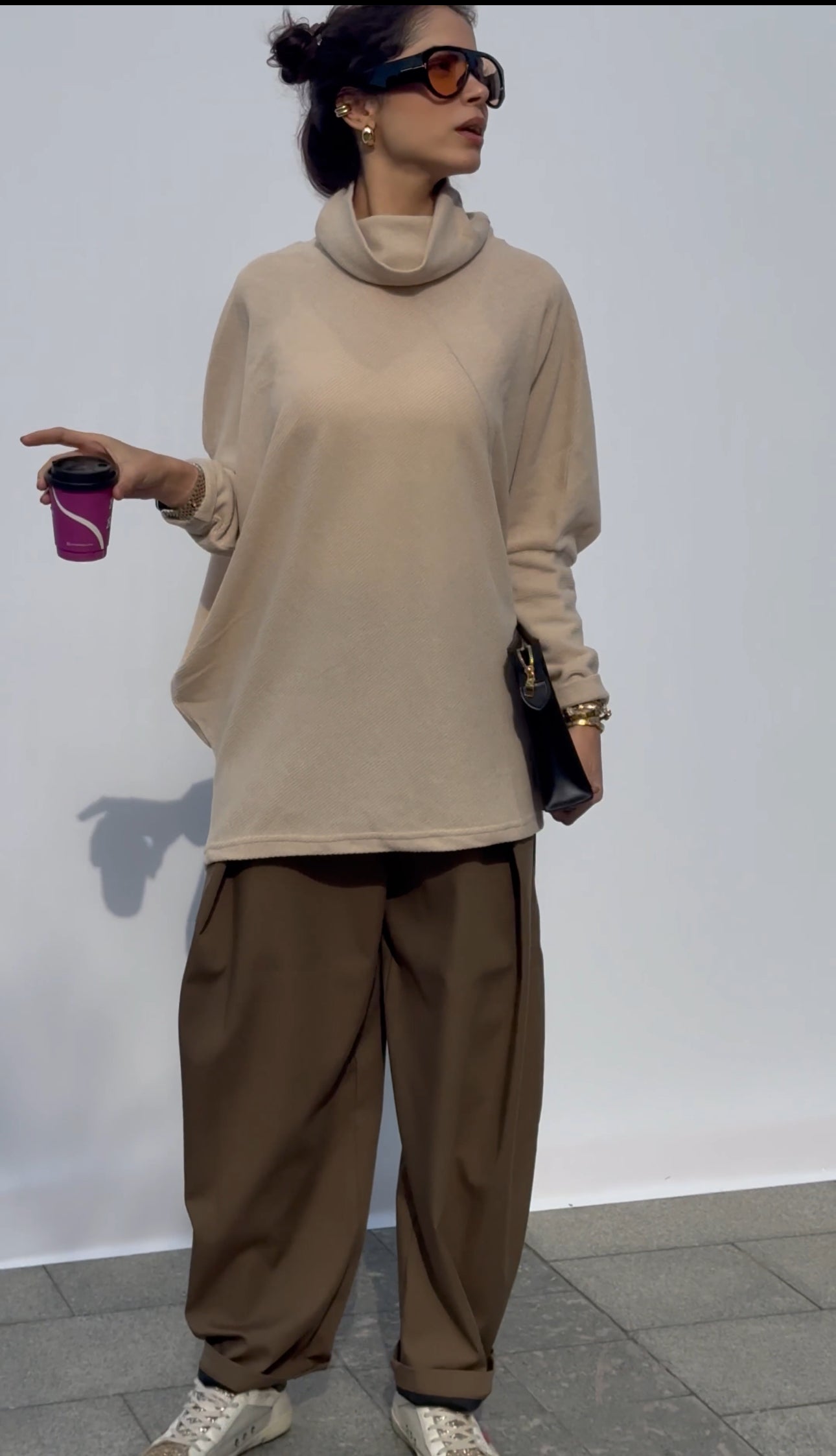 Light beige basic pullover