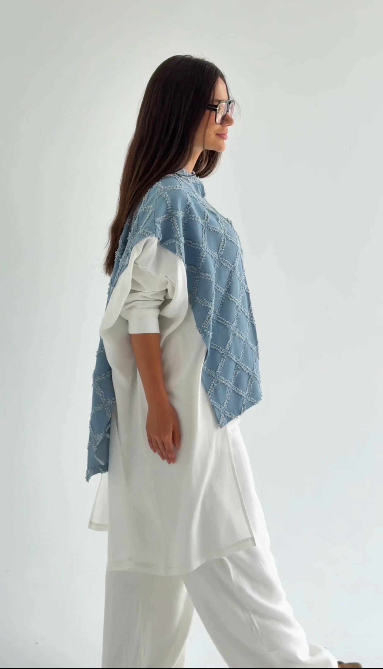 Light denim x linen shirt